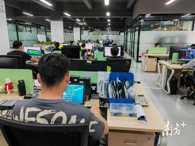 科技引擎再加速 兩家高科技企業(yè)全力恢復(fù)生產(chǎn)經(jīng)營(yíng)，電子產(chǎn)品研發(fā)火力全開